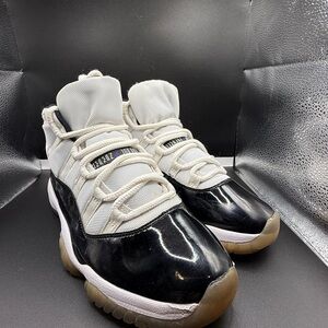 Size 11 - Jordan 11 Retro High Concord